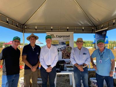 Dia de Campo Coprossel -Evento reuniu produtores, lideranças e empresas parceiras para apresentar tecnologias 